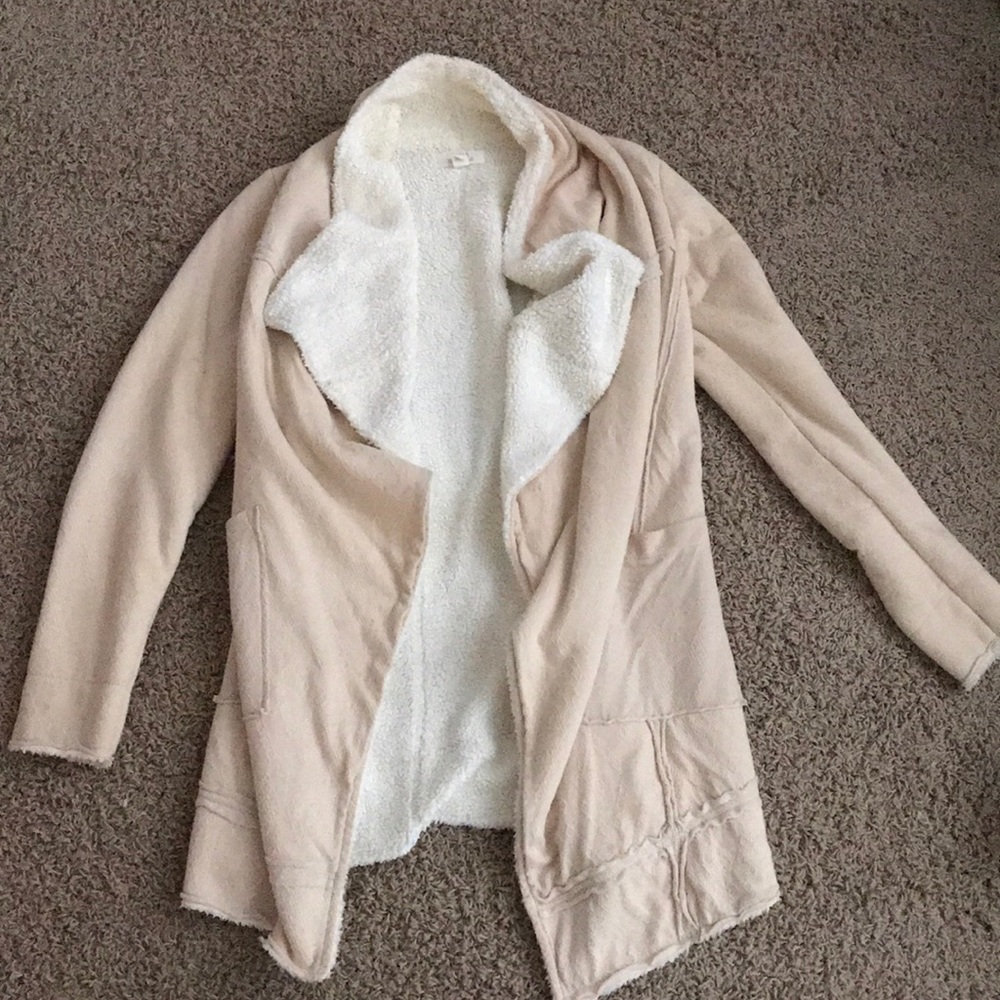 Long sleeved sweater/ cardigan